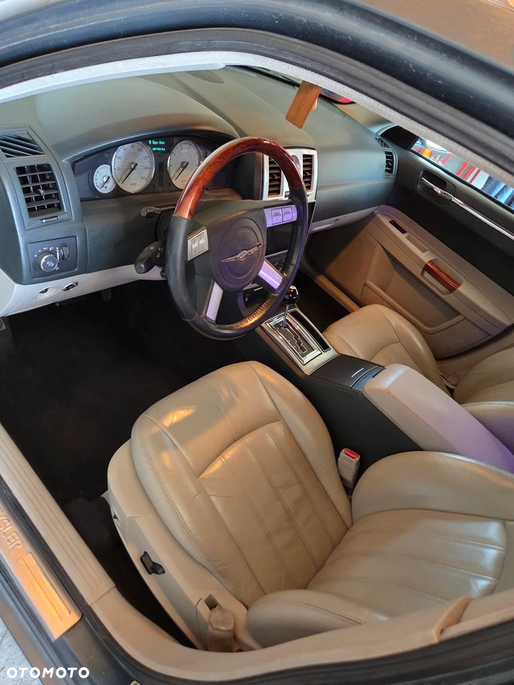 Chrysler 300C 5.7 Automatik - 9