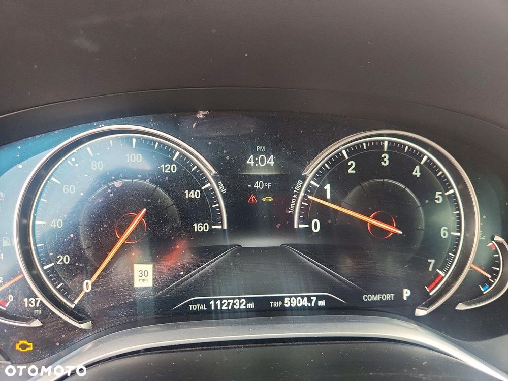 BMW Seria 7 750i xDrive - 11