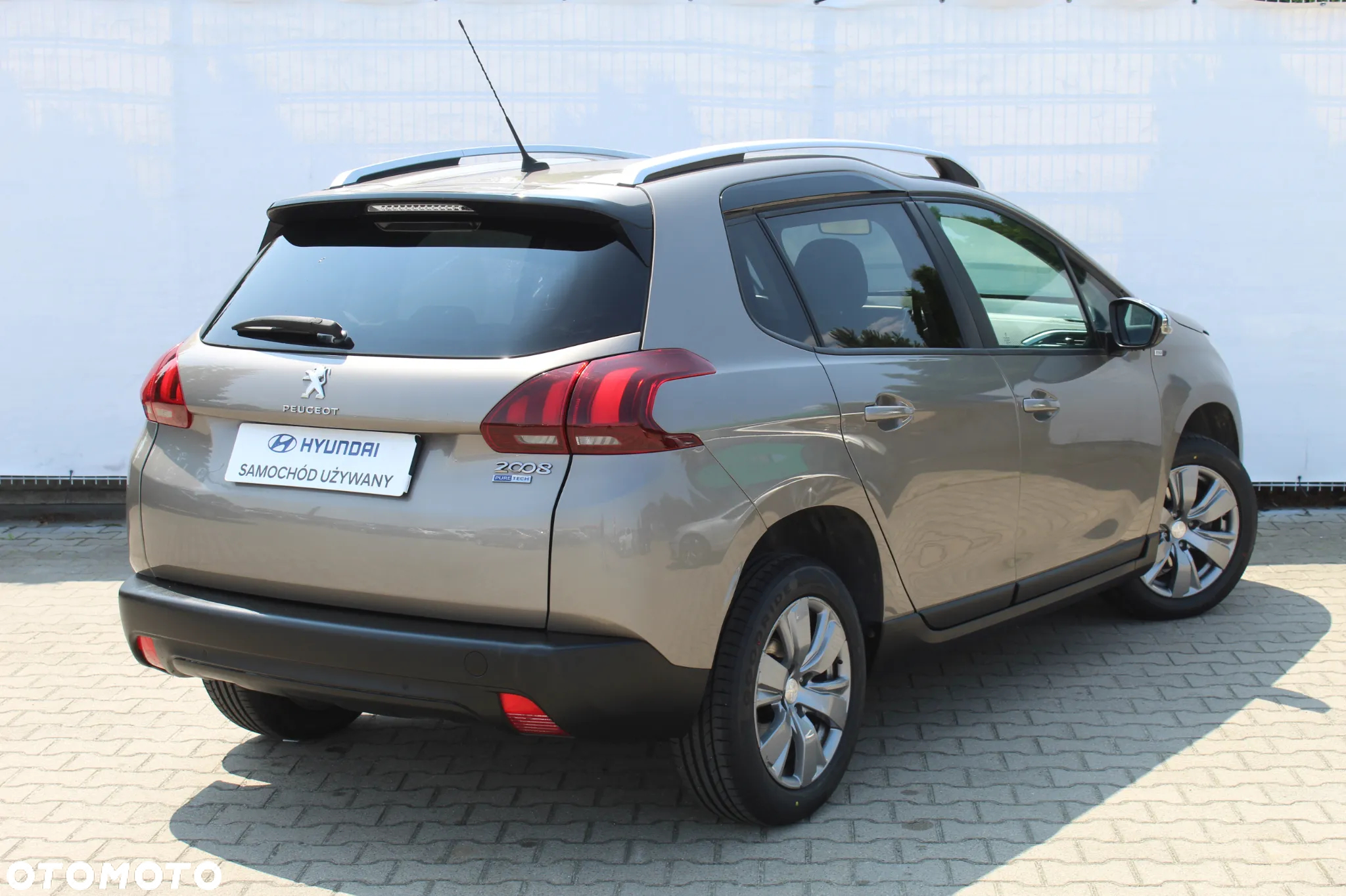 Peugeot 2008 1.2 Pure Tech GPF Style S&S EAT6 - 5