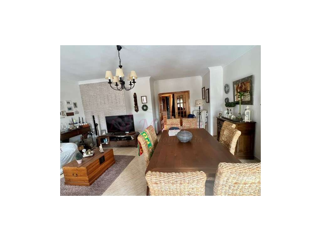 Magnífico Apartamento T3 com terraço no Centro de Loures - Grande imagem: 2/25