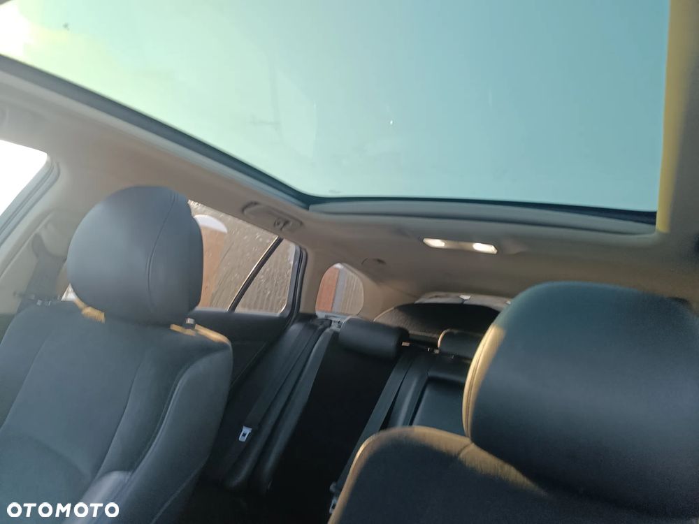 Toyota Avensis 2.0 Sol NAVI MS - 12