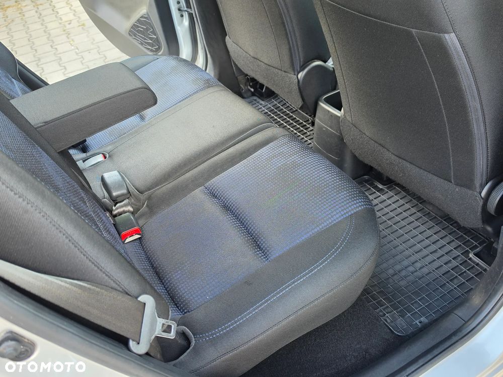 Hyundai ix20 1.6 Comfort - 23