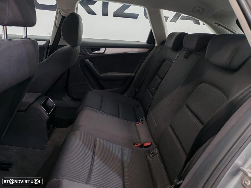 Audi A4 Avant 2.0 TDI Advance - 8