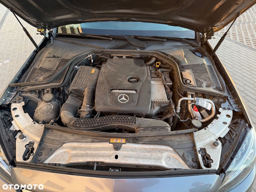 Mercedes-Benz Klasa C 200 4-Matic 9G-TRONIC - 25
