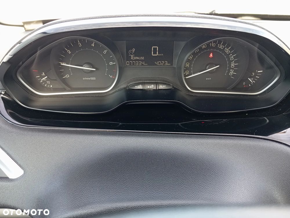 Peugeot 208 PureTech 82 Active - 25