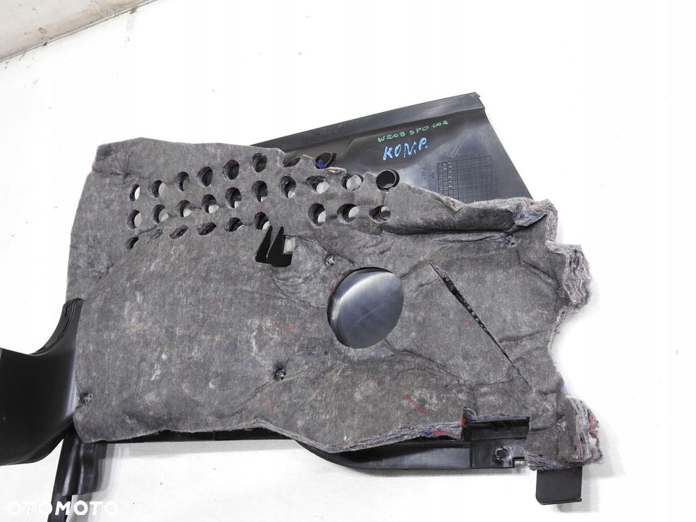 OSŁONA POD KONSOLĘ PRAWA MERCEDES W203 - 5