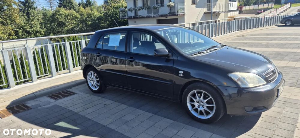 Toyota Corolla - 2