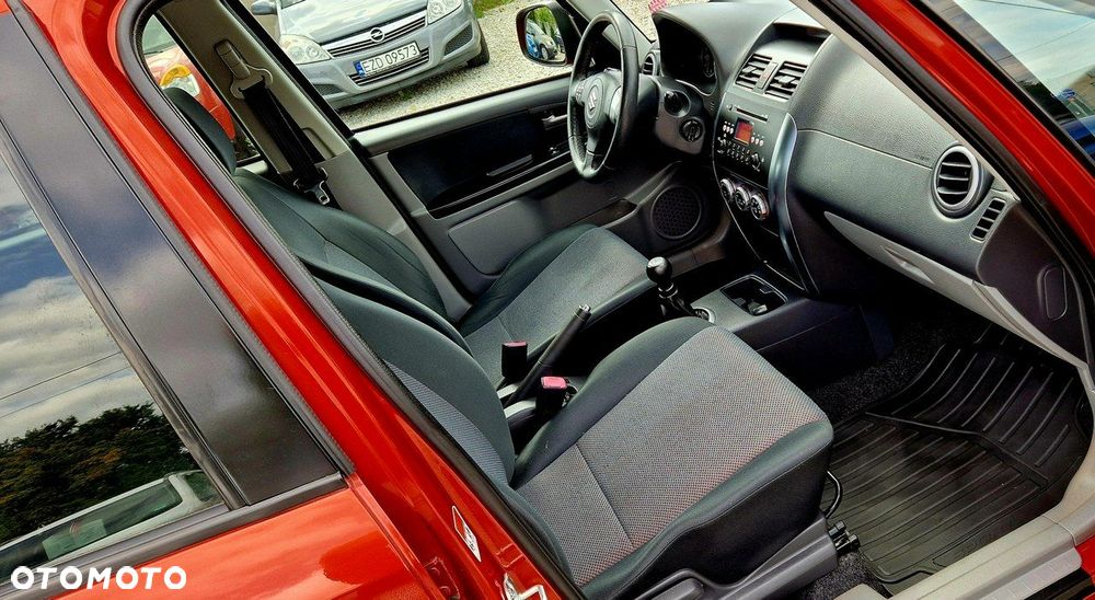 Suzuki SX4 - 30