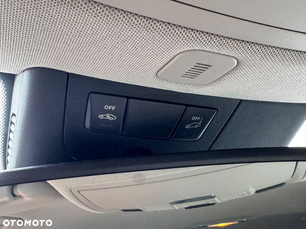 Mercedes-Benz GLA 250 4-Matic - 40