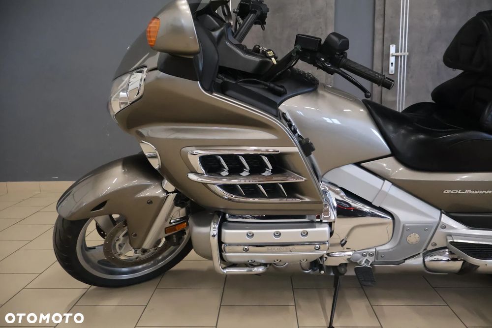 Honda GL - 26