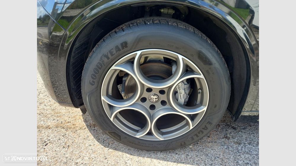 Alfa Romeo Stelvio 2.2 D Sprint Q4 AT8 - 11