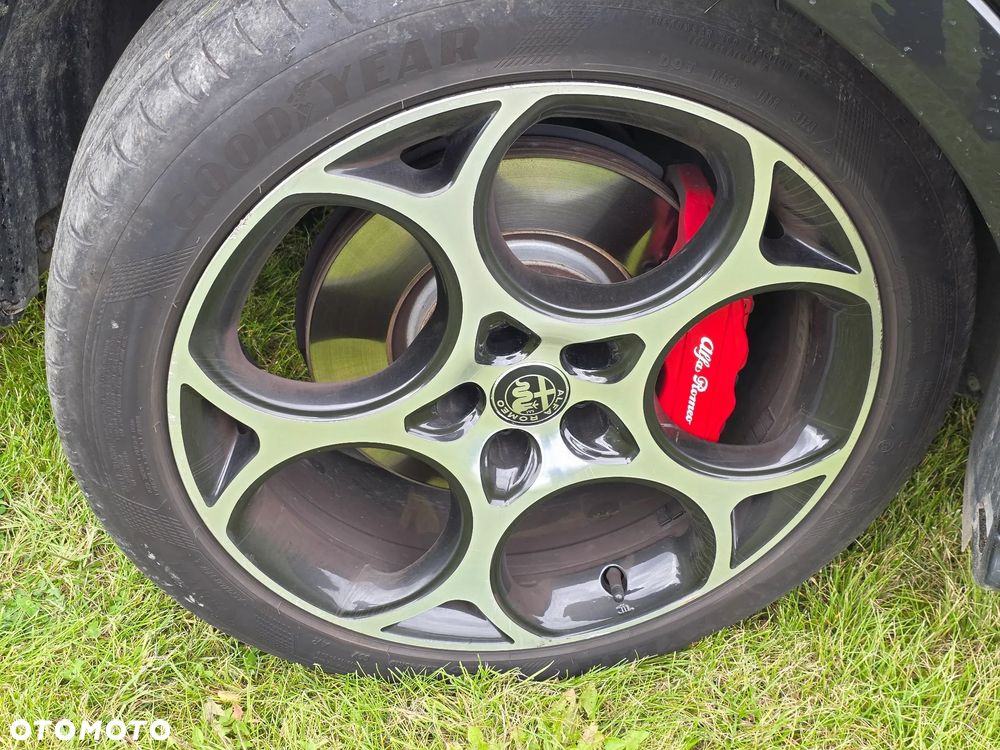 Alfa Romeo Tonale 1.5 T4 GSE mHEV Veloce DCT - 14