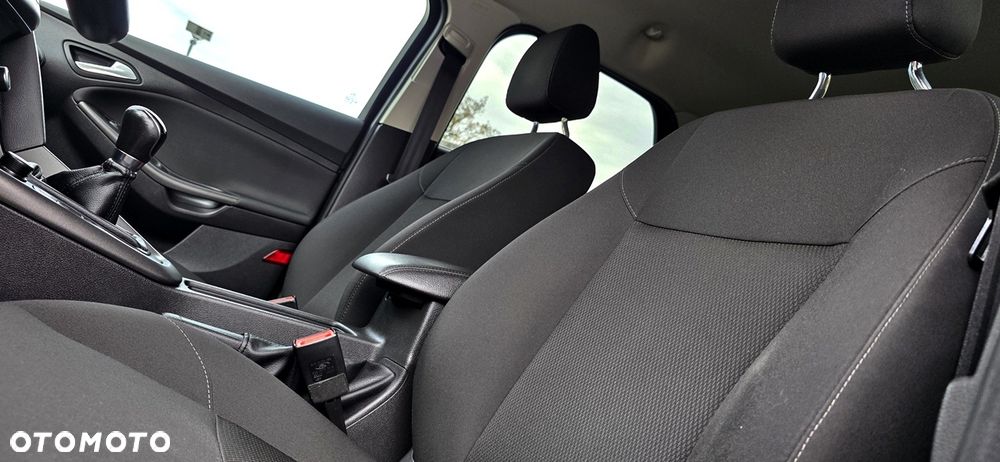 Ford Focus 1.0 EcoBoost Titanium ASS - 11