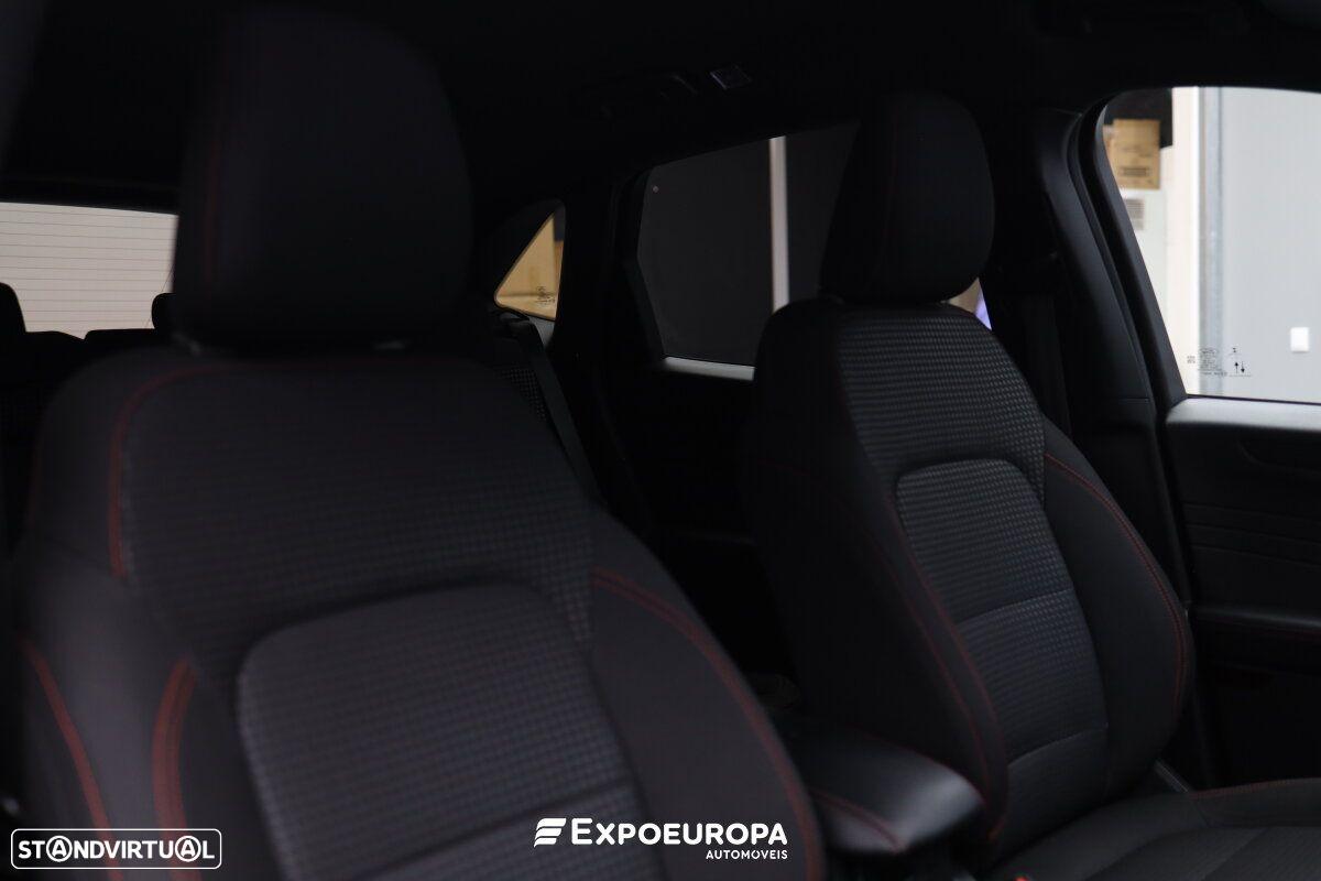 Ford Kuga 1.5 TDCi EcoBlue ST-Line - 26