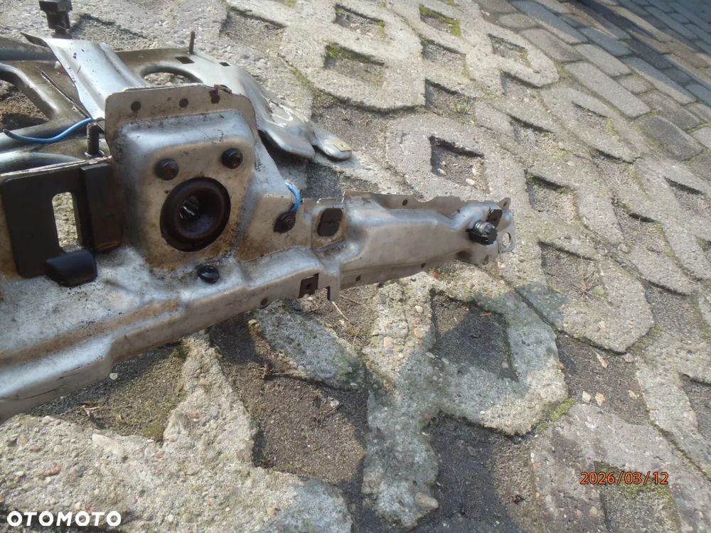 wzmocnienie pas przedni górna belka maski  bmw e39 bez rdzy - 6