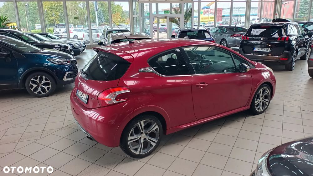 Peugeot 208 1.6 THP GTi - 5