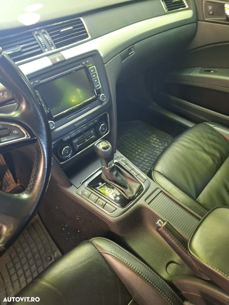 Skoda Superb 2.0 TDI Green tec DSG Active - 9