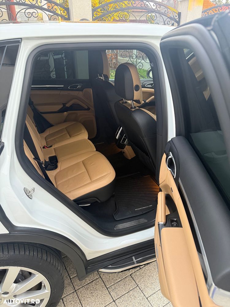Porsche Cayenne 3.0TD TipTronic - 10