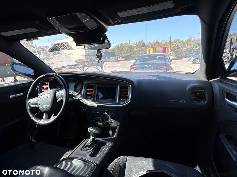 Dodge Charger - 7