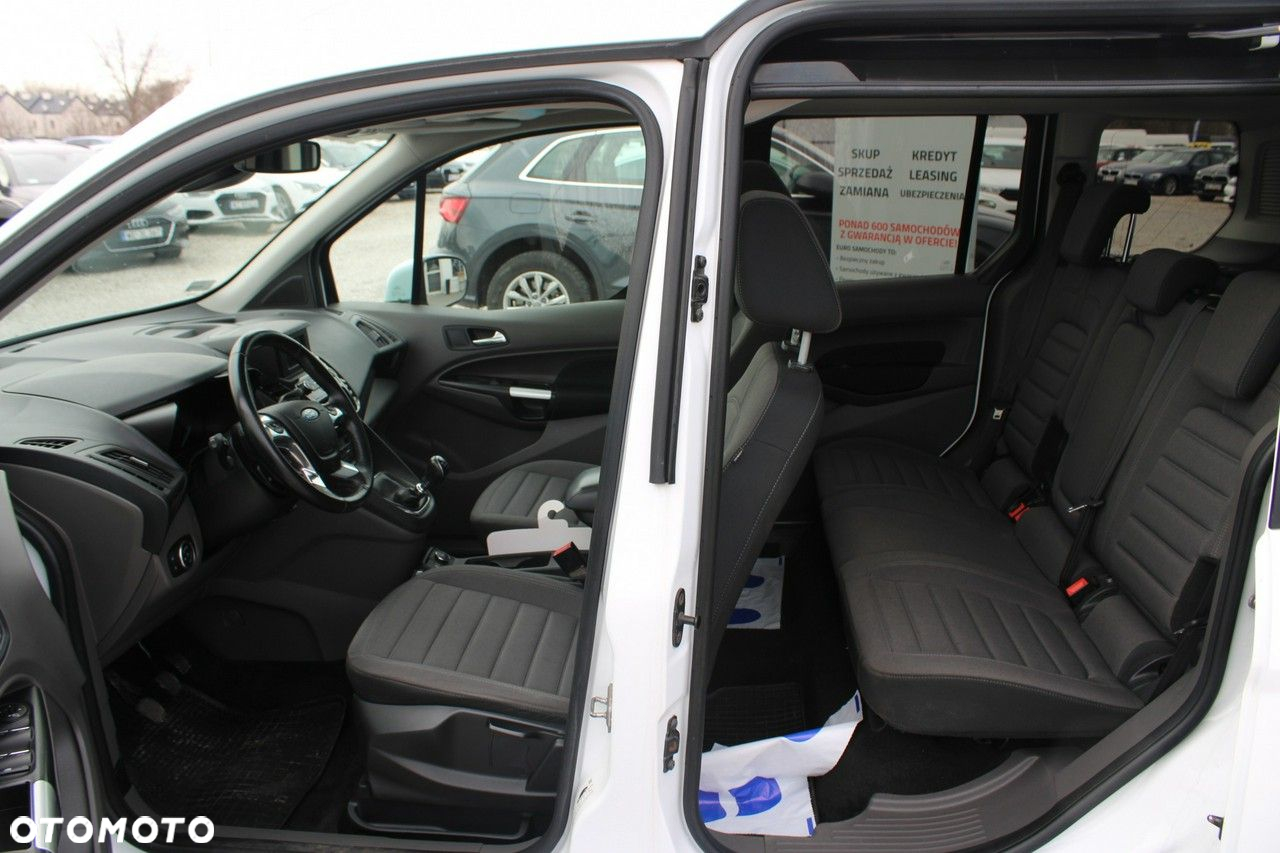 Ford Tourneo Connect - 22