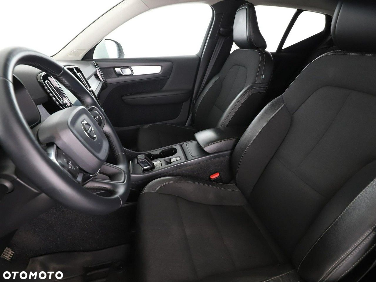 Volvo XC 40 D3 AWD Momentum - 13