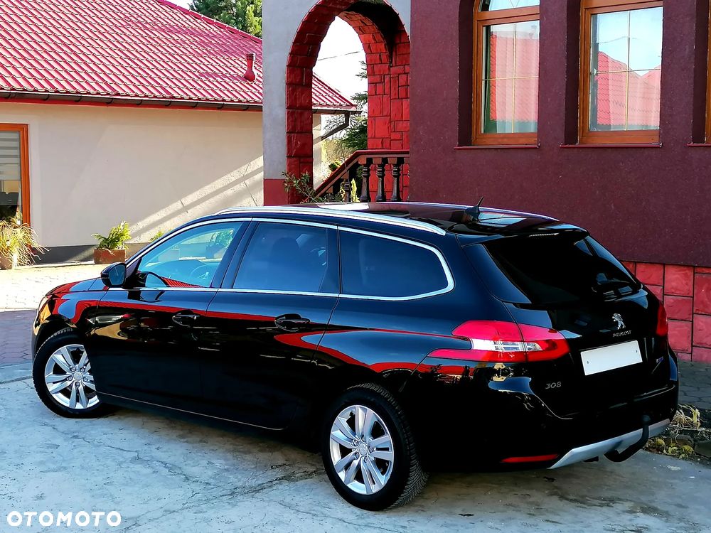 Peugeot 308 2015 photo 2