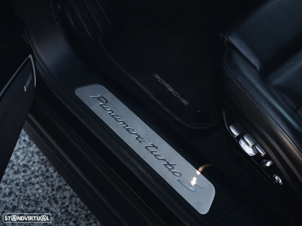 Porsche Panamera Sport Turismo Turbo S E-Hybrid - 19