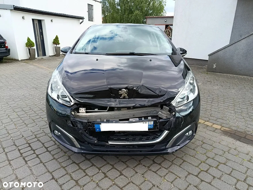 Peugeot 208 - 2