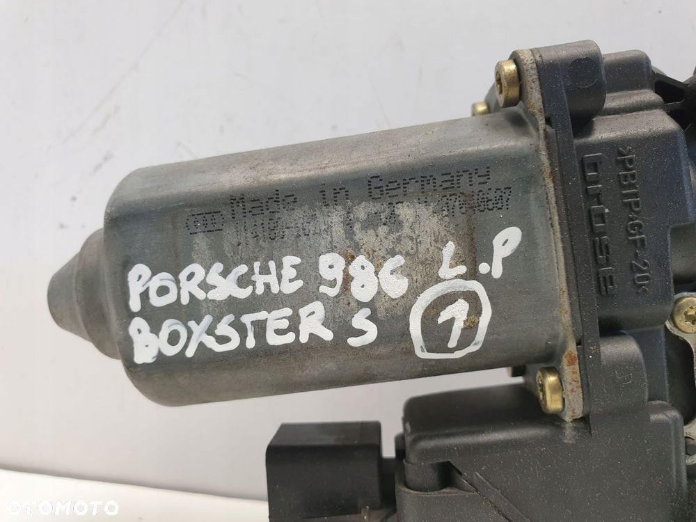 Porsche Boxster 986 LEWY SILNICZEK SZYBY 114474304 - 2