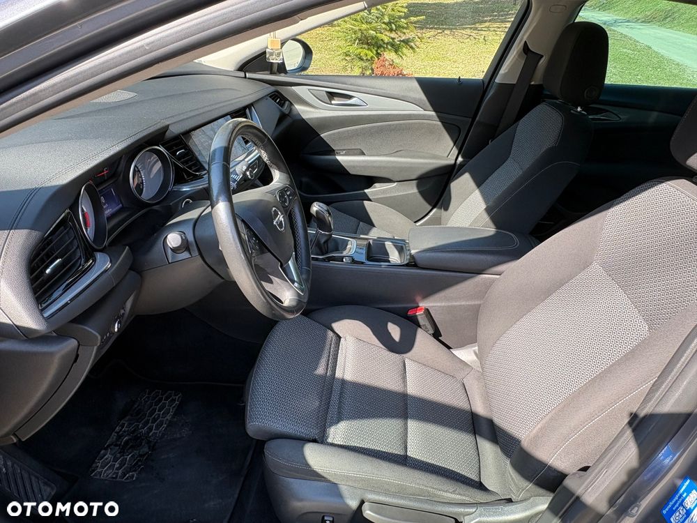 Opel Insignia - 21