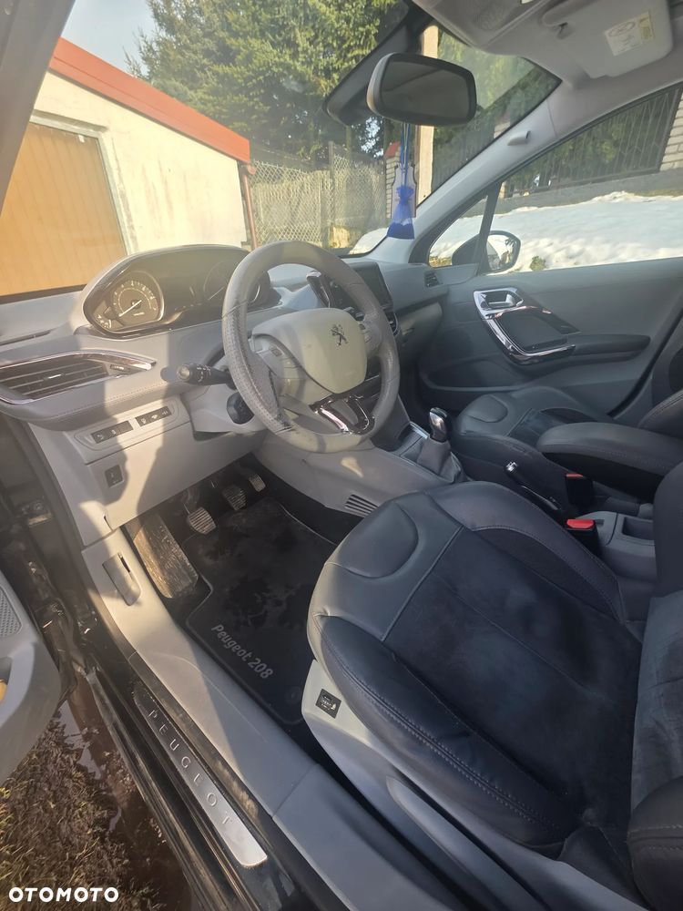 Peugeot 208 1.2 PureTech Allure - 7