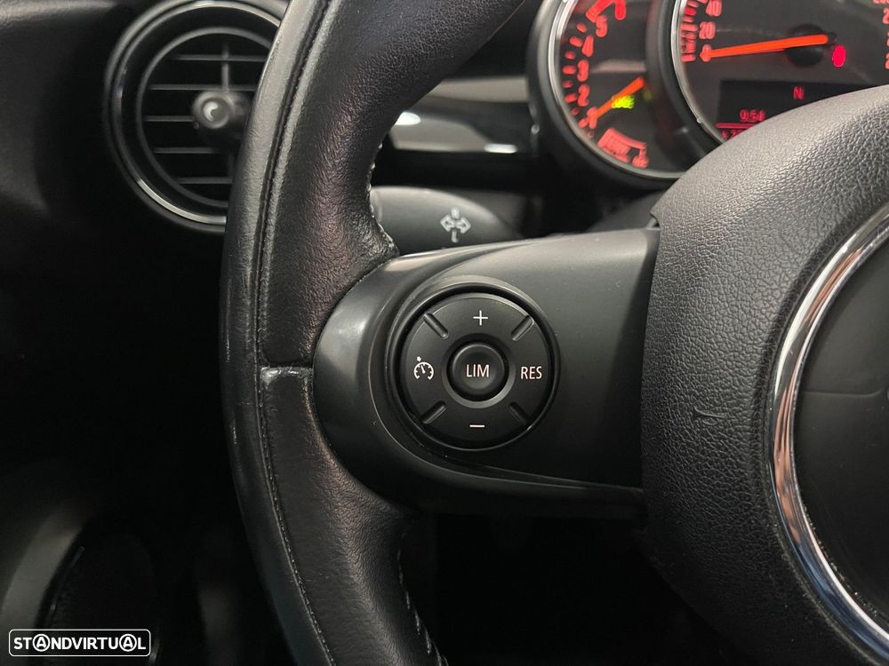 MINI 5 Portas One D - 32