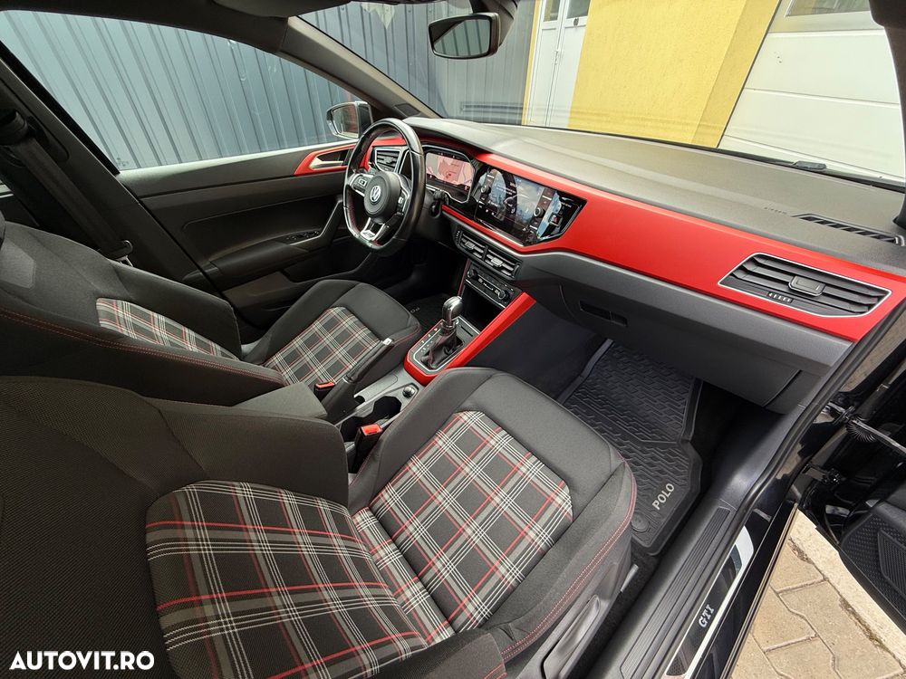 Volkswagen Polo 2.0 TSI DSG GTI - 6