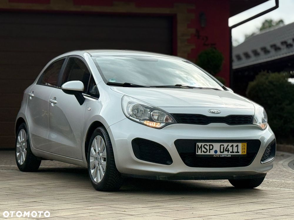 Kia Rio - 4