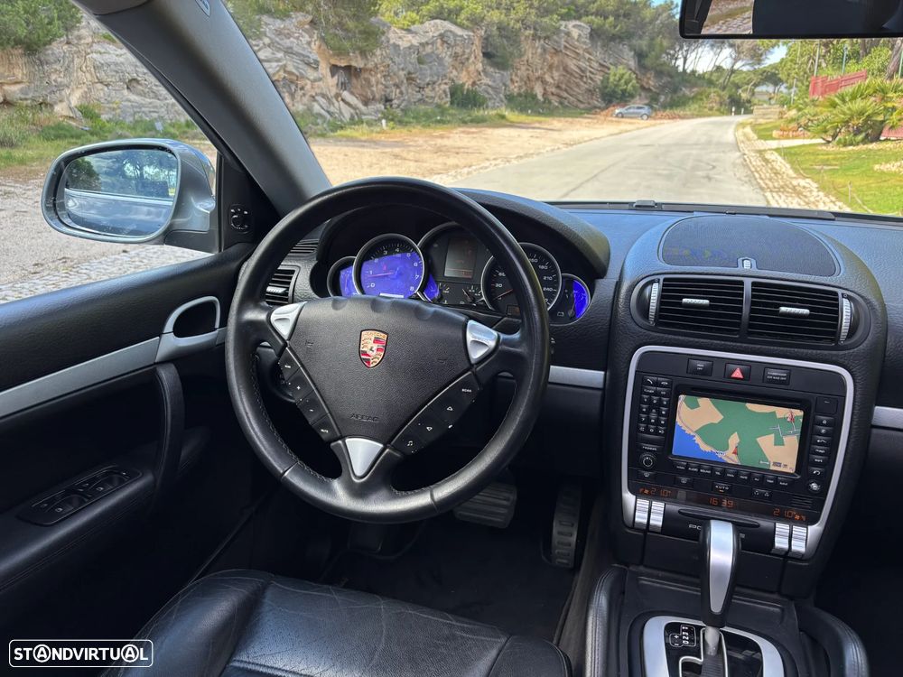 Porsche Cayenne Tiptronic - 10