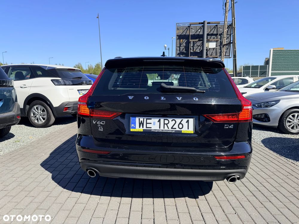 Volvo V60 D4 Momentum Pro - 10