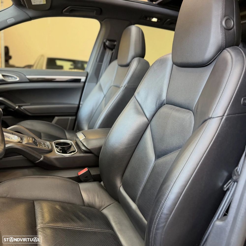Porsche Cayenne S - 5
