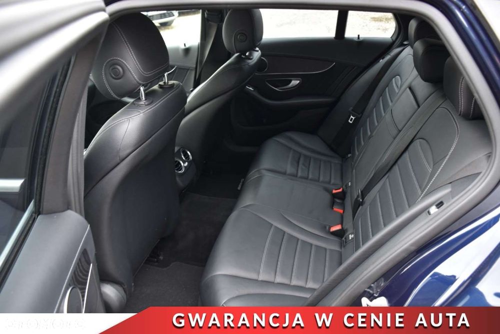 Mercedes-Benz Klasa C 200 T 4Matic 7G-TRONIC AMG Line - 8