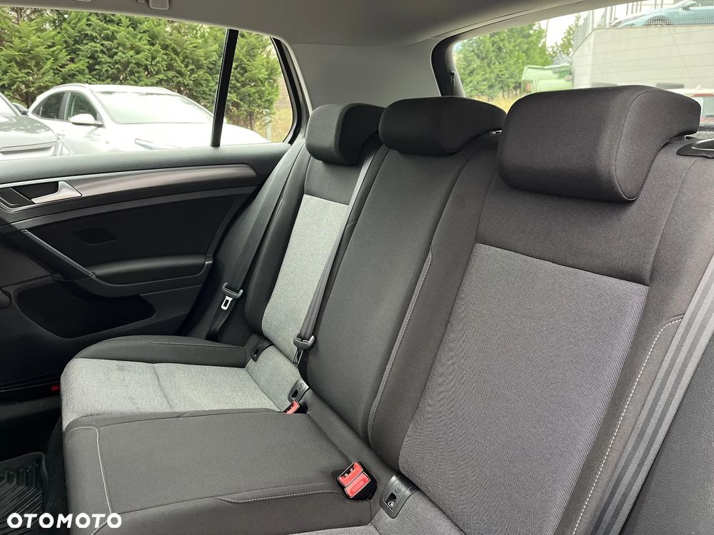 Volkswagen Golf 1.2 TSI BMT Trendline - 16