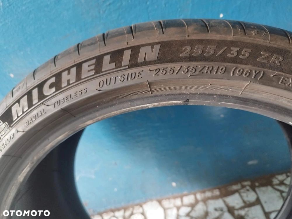 OPONA LATO MICHELIN PILOT SPORT 4S 255/35 R19 96Y - 5