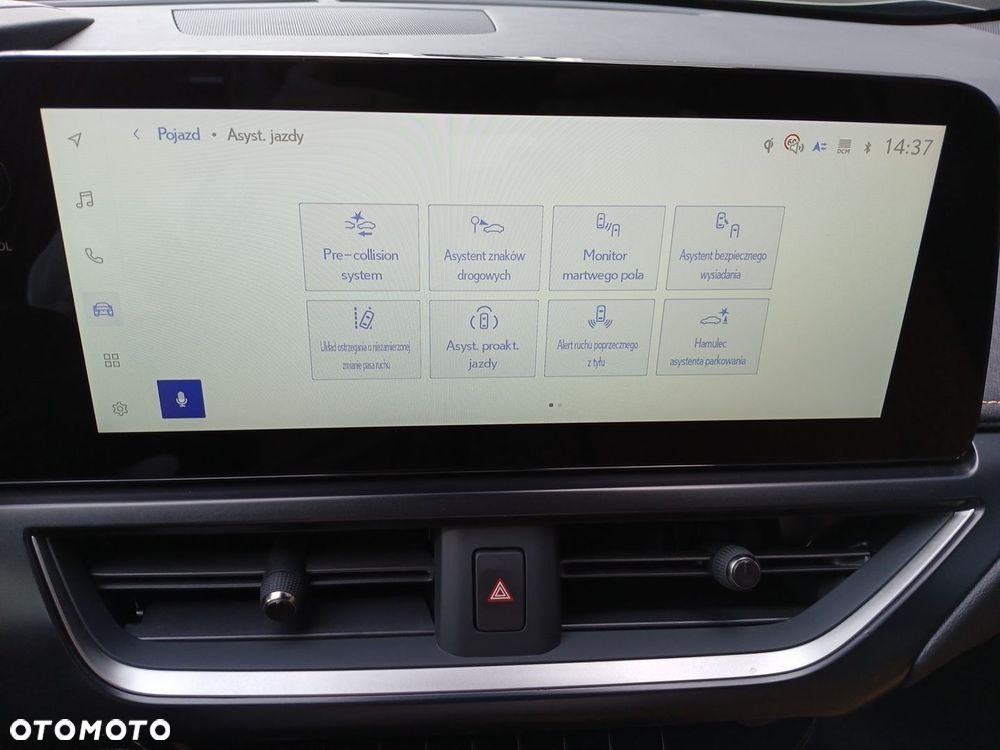 Lexus UX 300h F Sport Design - 18