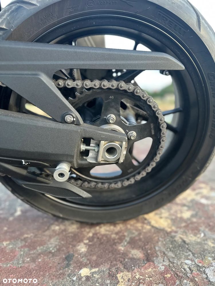 QJMOTOR SRK 800RR - 14