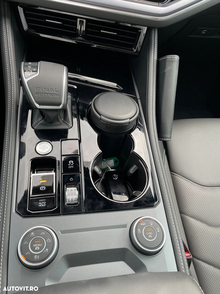 Volkswagen Touareg V6 TDI SCR 4Motion Aut. R-Line FINAL EDITION - 32