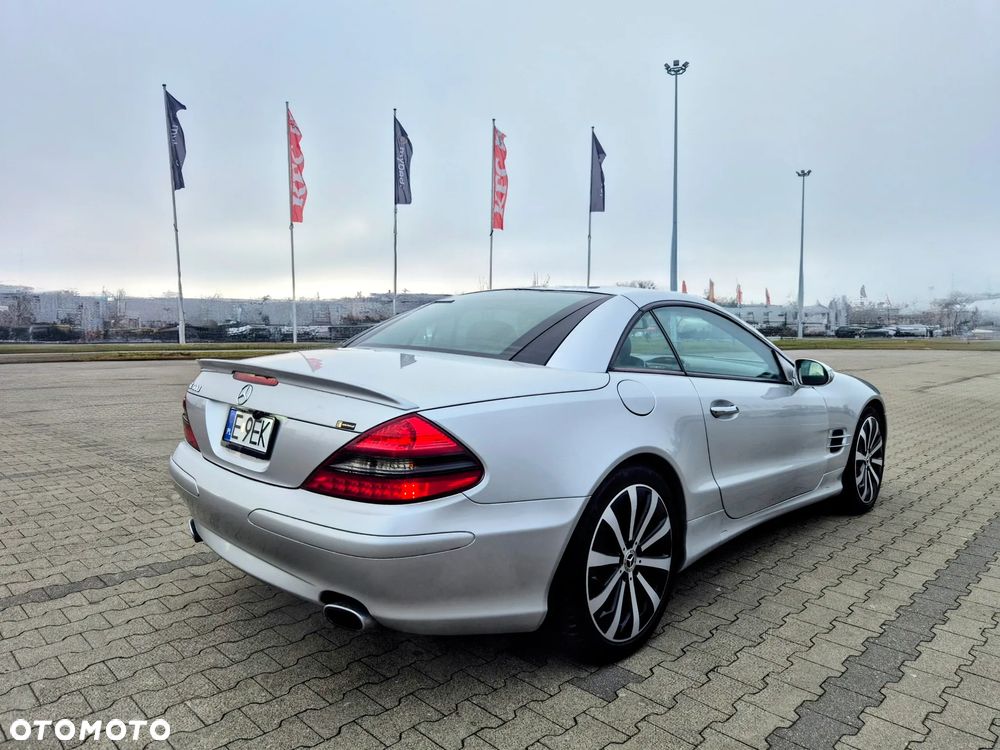 Mercedes-Benz SL - 1