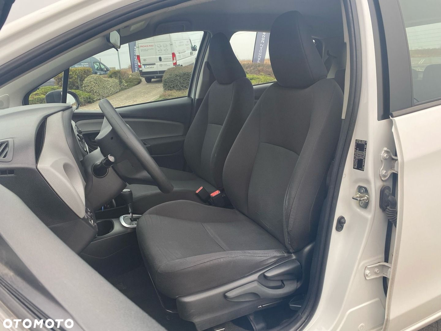 Toyota Yaris - 13