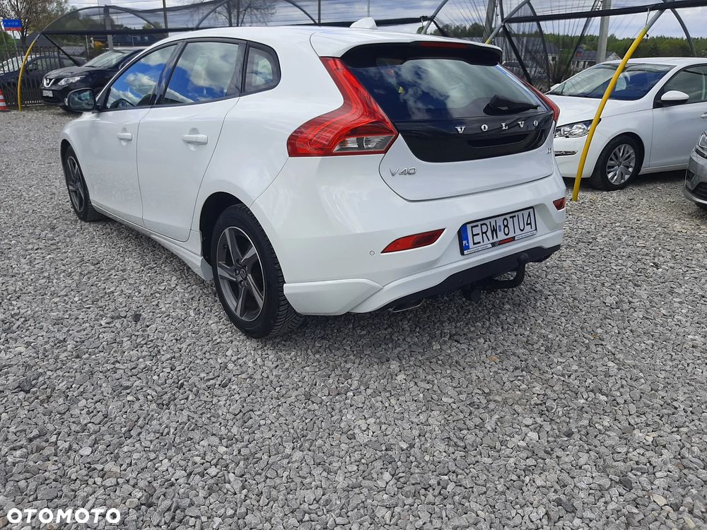 Volvo V40 D2 Momentum - 10