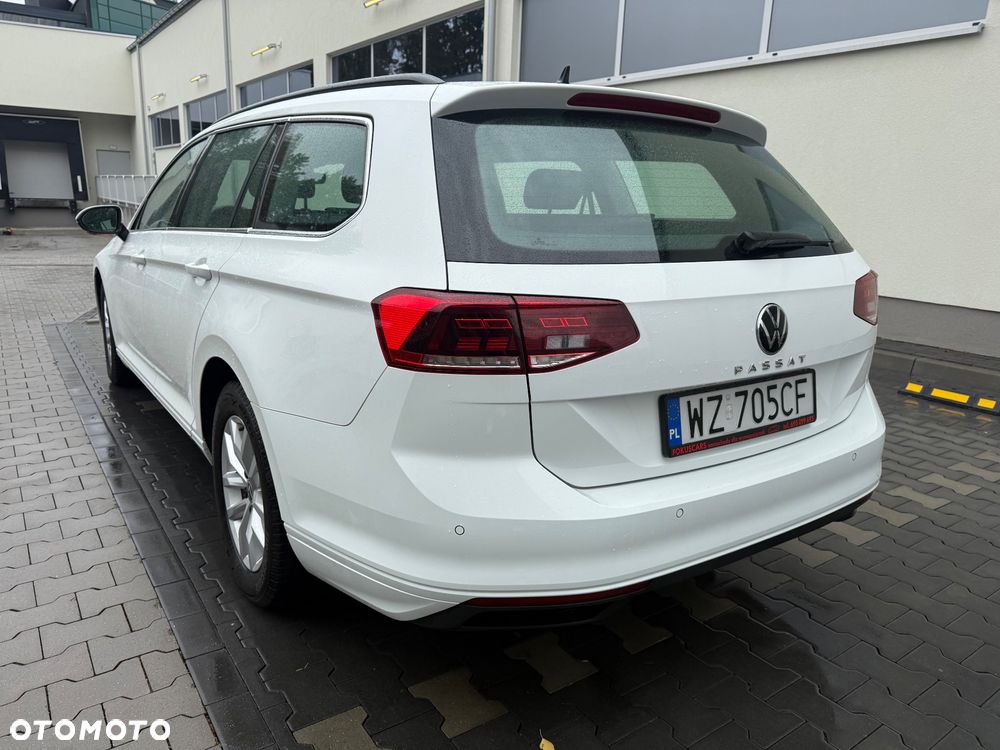 Volkswagen Passat 1.5 TSI EVO Business - 10