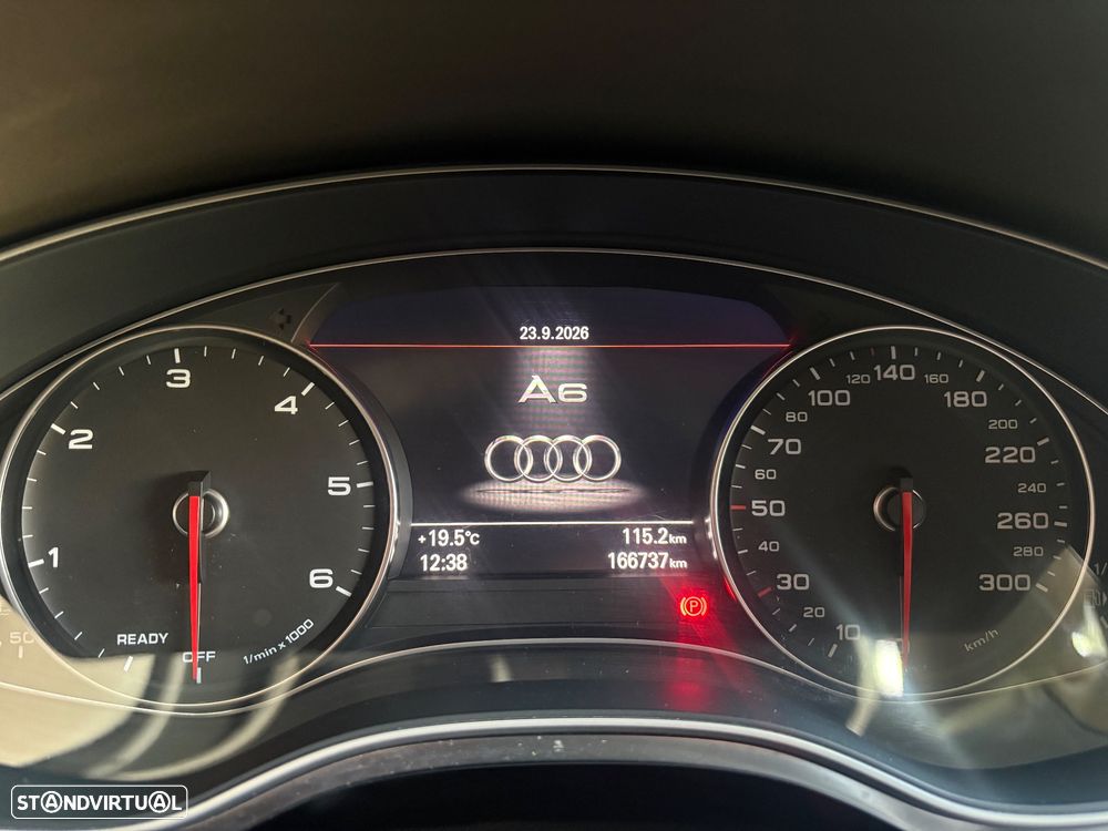 Audi A6 2.0 TDi Sport S tronic - 42