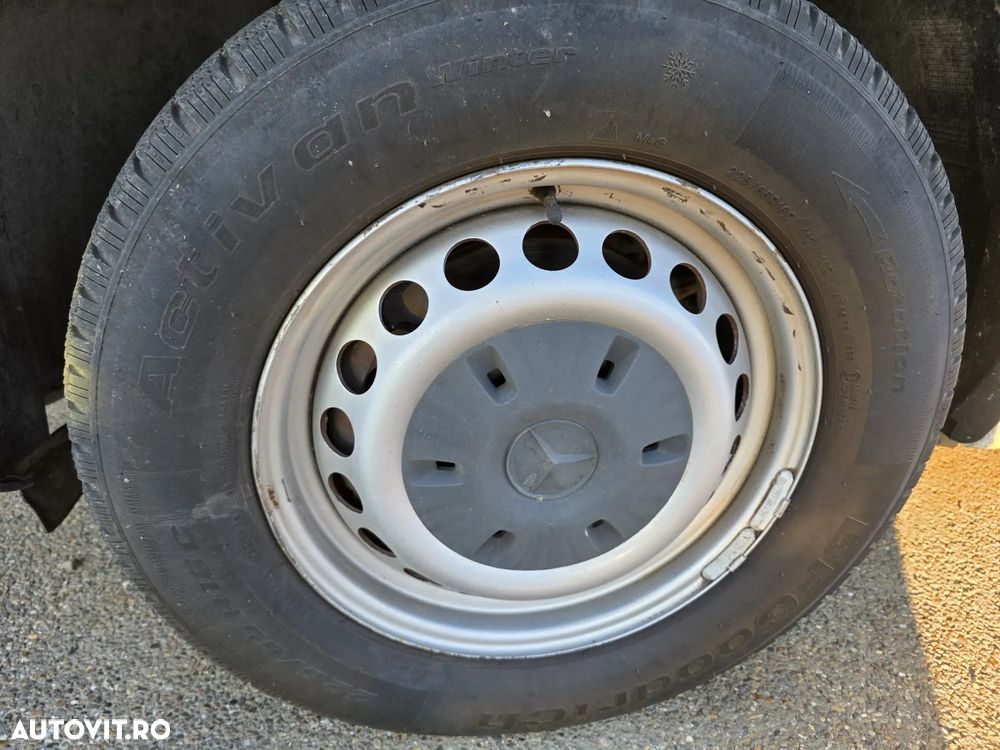 Mercedes-Benz SPRINTER - 28