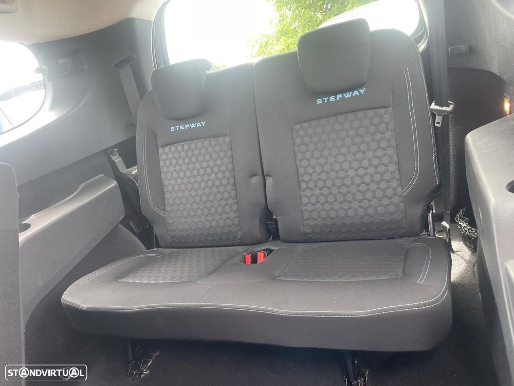 Dacia Lodgy 1.2 TCe Confort 7L - 5